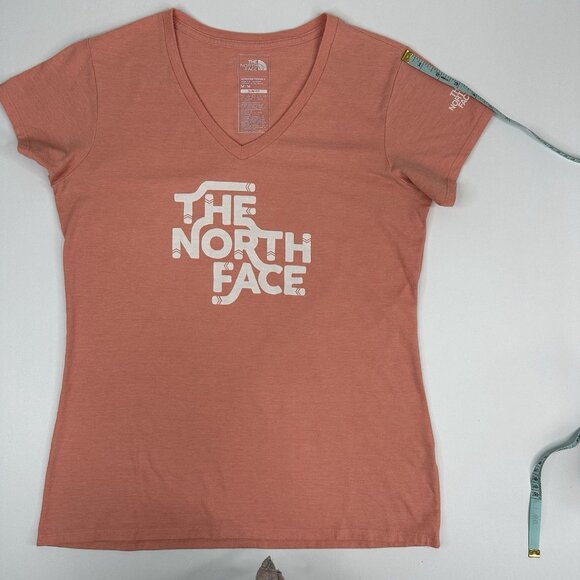 The North Face Women’s Pink V-Neck Short Sleeve Casual T-Shirt M/C36.3 - Picture 13 of 15
